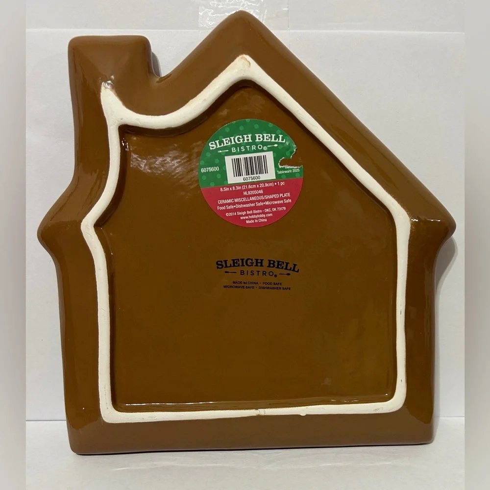 Sleigh Bell Bistro Gingerbread House Ceramic Plate  Christmas Decor 8.5” NEW